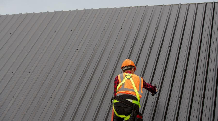 Professional residential roofers in Huntertown, IN